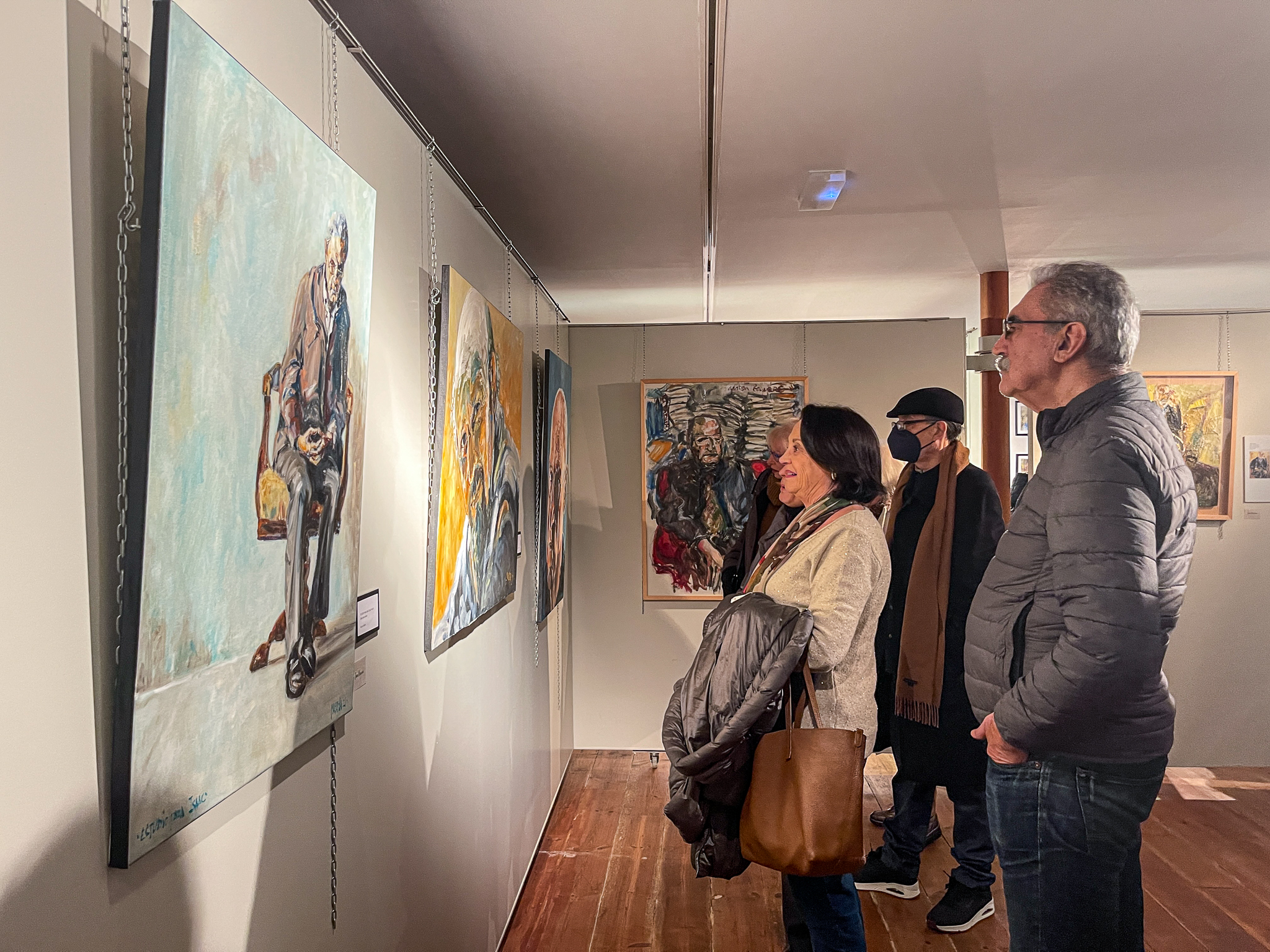 A exposición 'Historias detrás dun cadro' está dispoñible na Casa da Cultura Vila Concepción