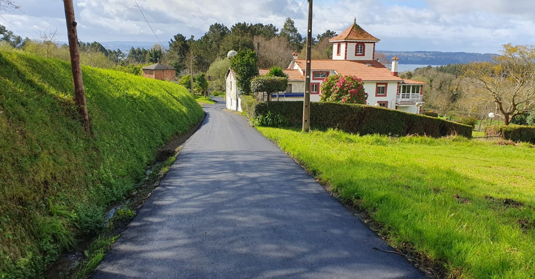 Imaxe dunha das estradas rehabilitadas en Perbes (Miño)