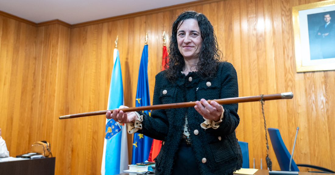 María Pan é investida como alcaldesa de Cambre