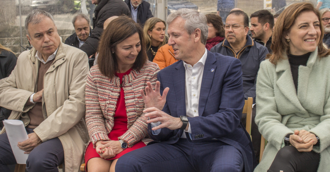 A alcaldesa de Betanzos, María Barral eo presidente da Xunta, Alfonso Rueda