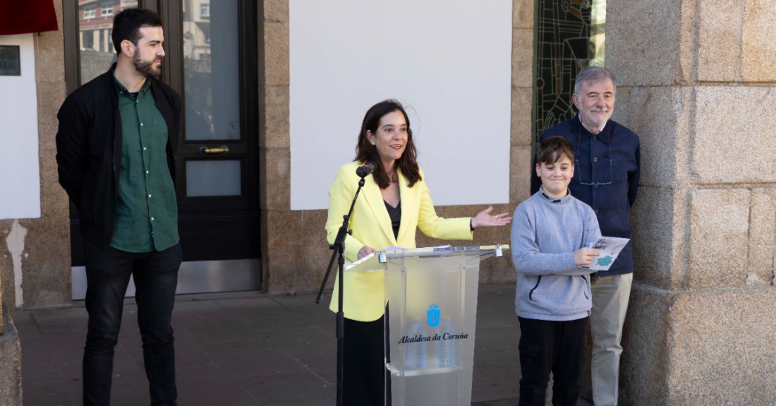 Imaxe da alcaldesa, Inés Rey, durante o acto de conmemoración da Escola de Ensino Galego