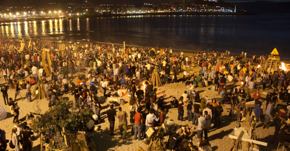 Imaxe da noite de San Xoán na Coruña