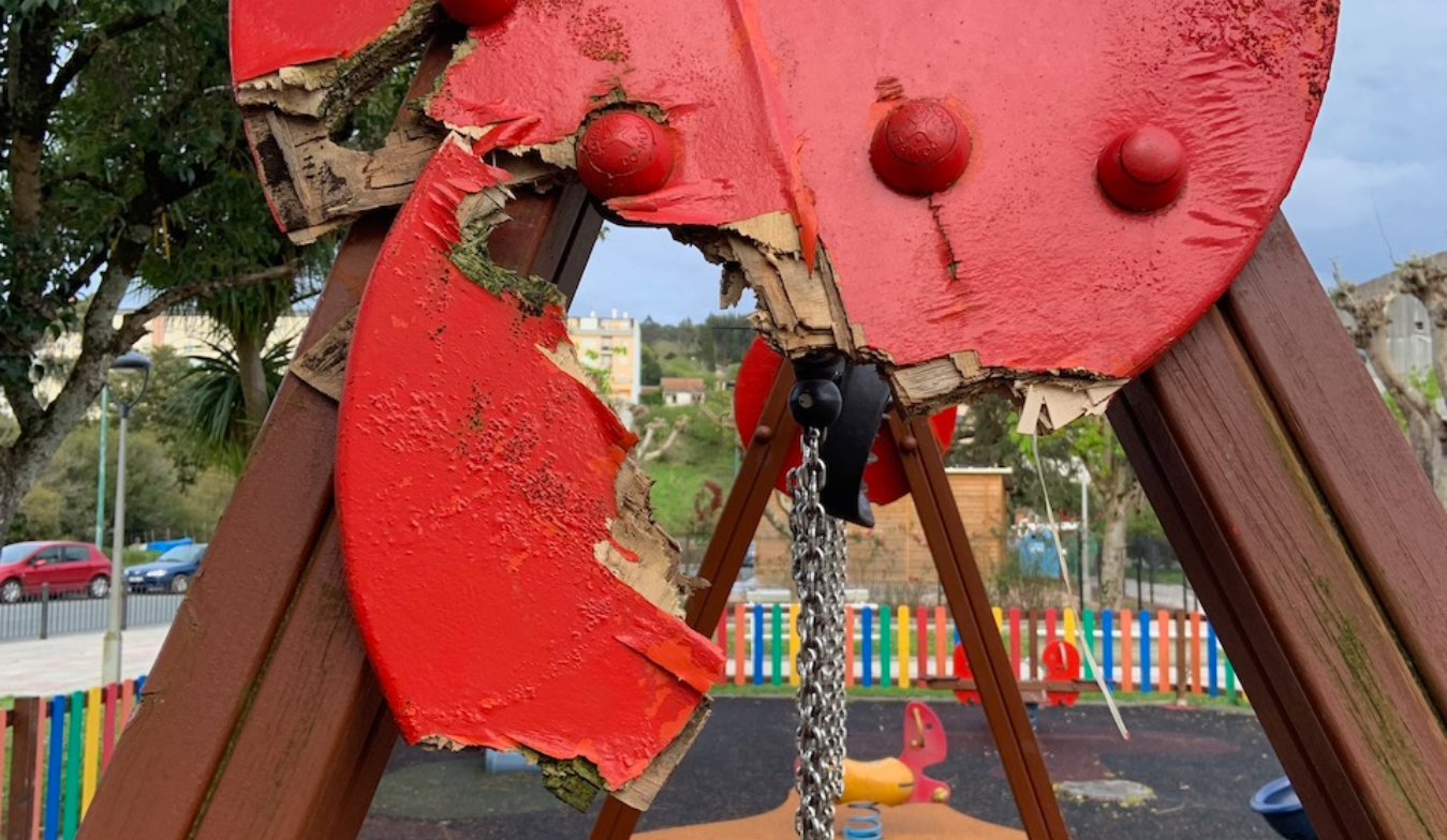 Imaxe do estado do parque infantil A Ribeira en Betanzos