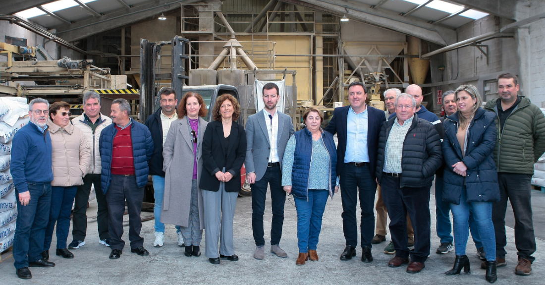 O presidente da Deputación da Coruña visitou este mércores a cooperativa El Plantel de Paderne