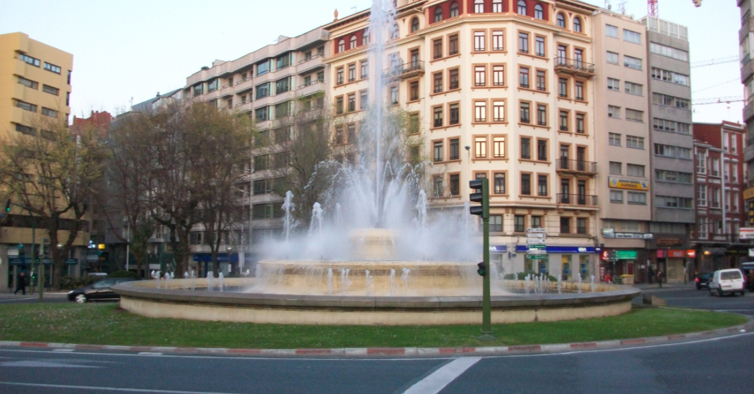 Imaxe da fonte de Catro Camiños na Coruña