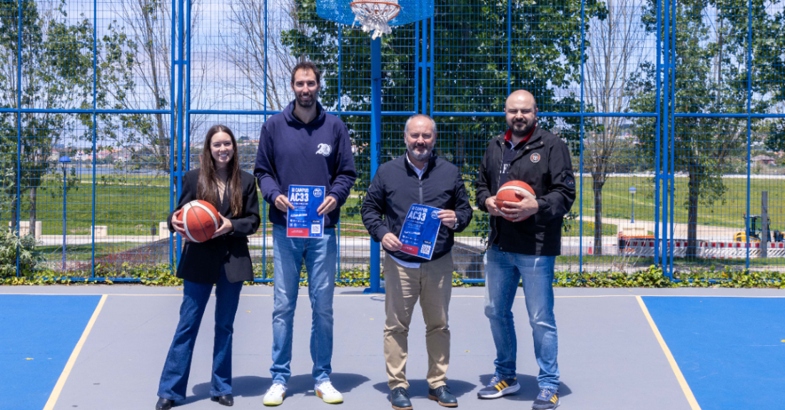 Imaxe da presentación do II Campus de baloncesto de ‘Alberto Corbacho'