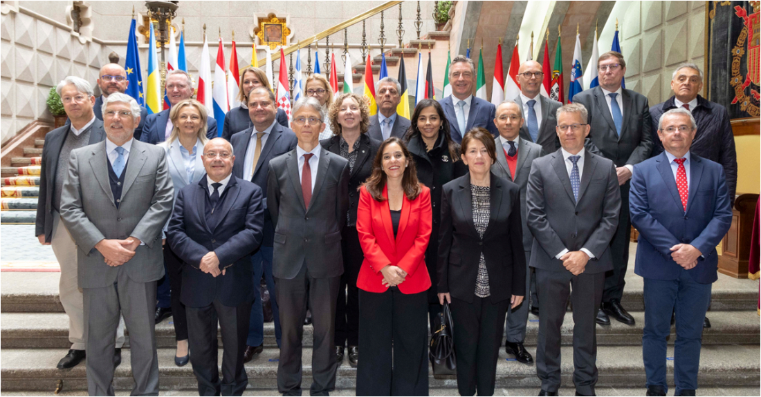 Imaxe dos embaixadores da UE no Concello da Coruña