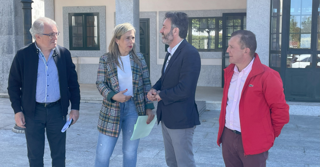 Imaxe da deputada de Vías e Obras da Deputación da Coruña, Mónica Rodríguez Ordóñez a Vilasantar