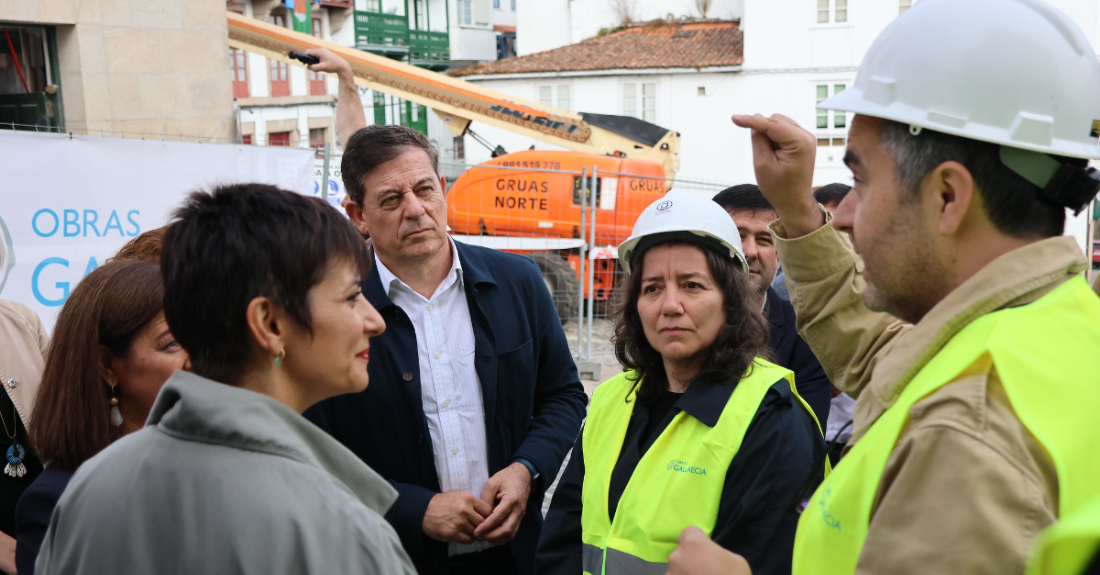 Bestiro durante a visita a Betanzos