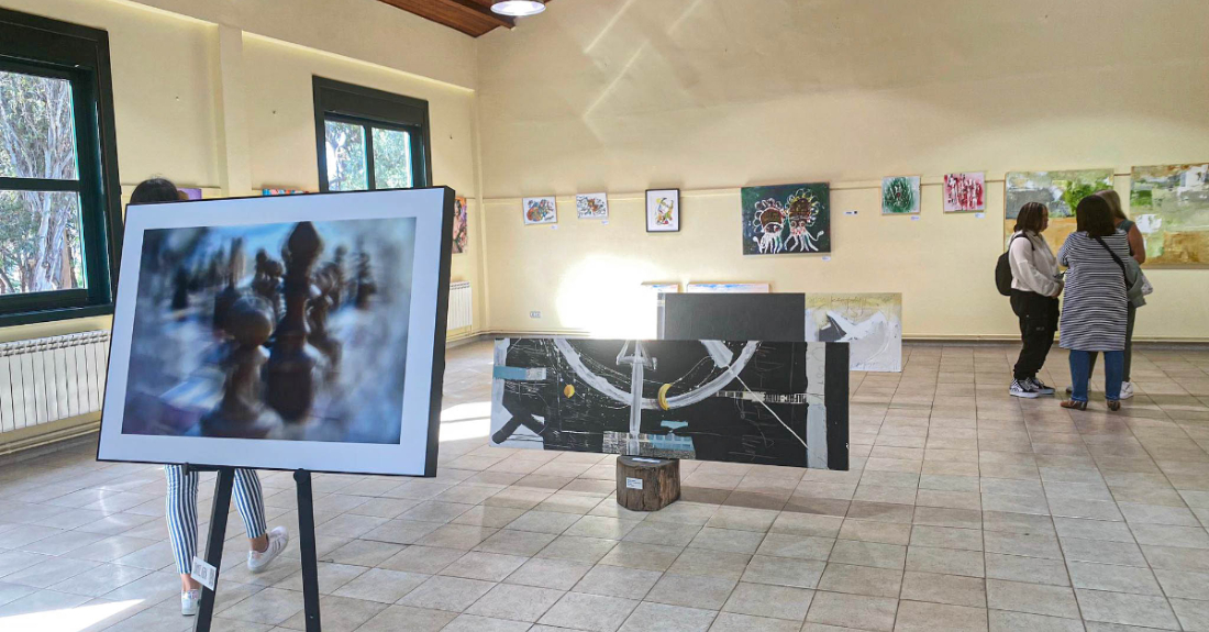 Imaxe da exposición das Escolas Municipais de Culleredo