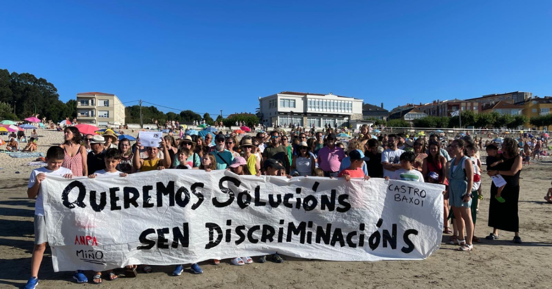 Imaxe da manifestación do pais do Castro Baxoi en Miño