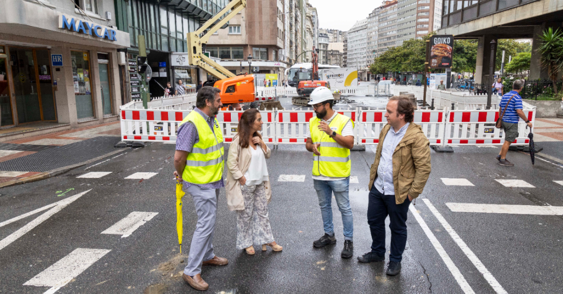 Imaxe da supervisión das obras de San Andrés na Coruña