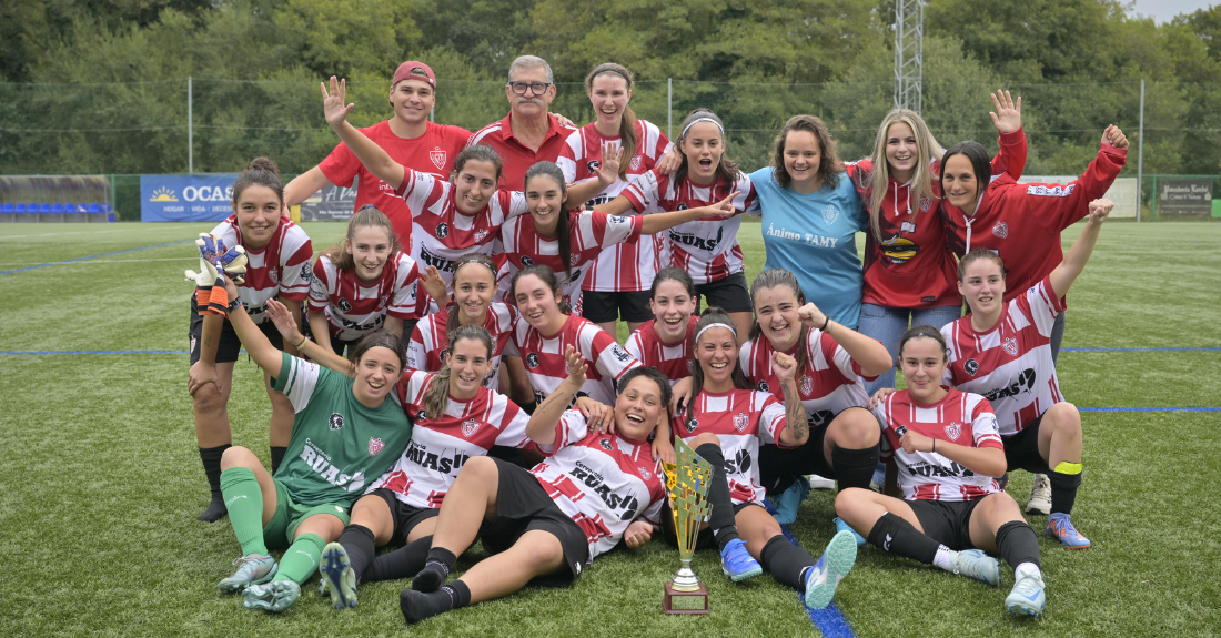 O Atlético San Pedro proclámase campión do III Trofeo Concello de Oleiros de fútbol feminino