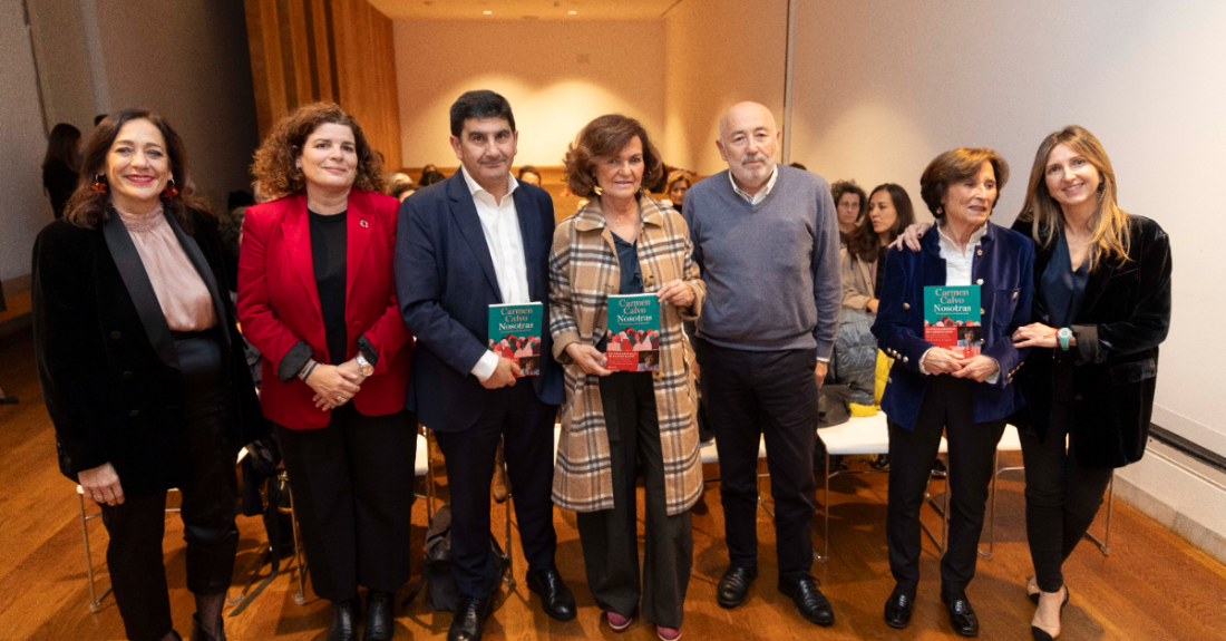 Imaxe da presentación do libro de Carmen Calvo na Coruña