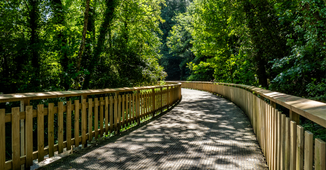 Paseo fluvial de Nós en Oleiros