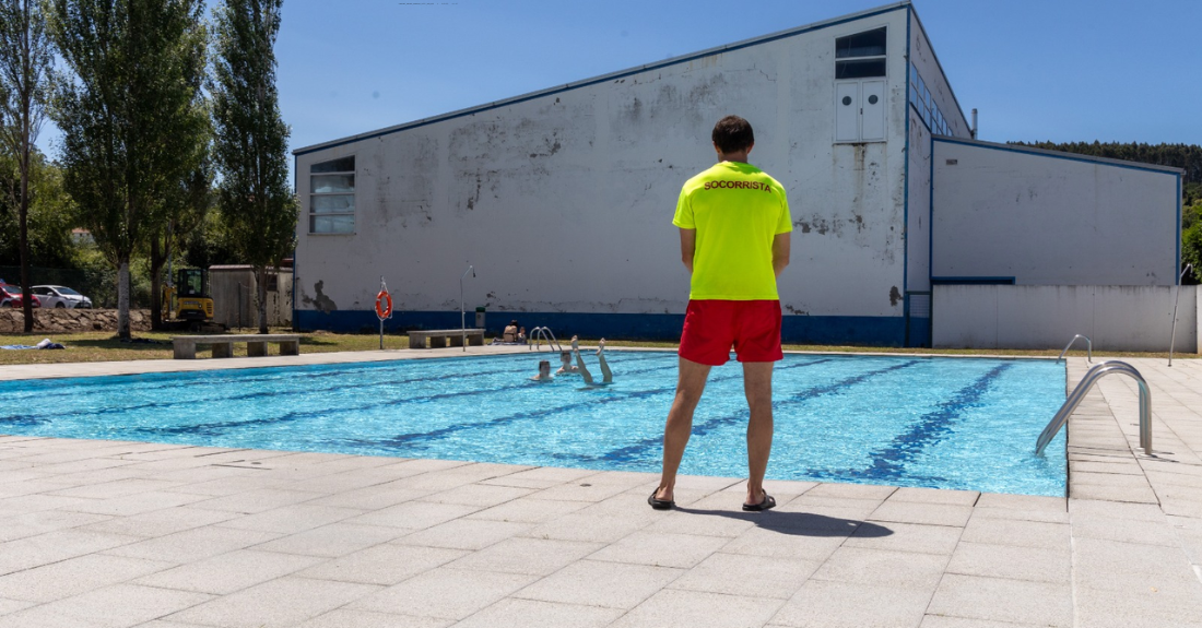betanzos-piscina