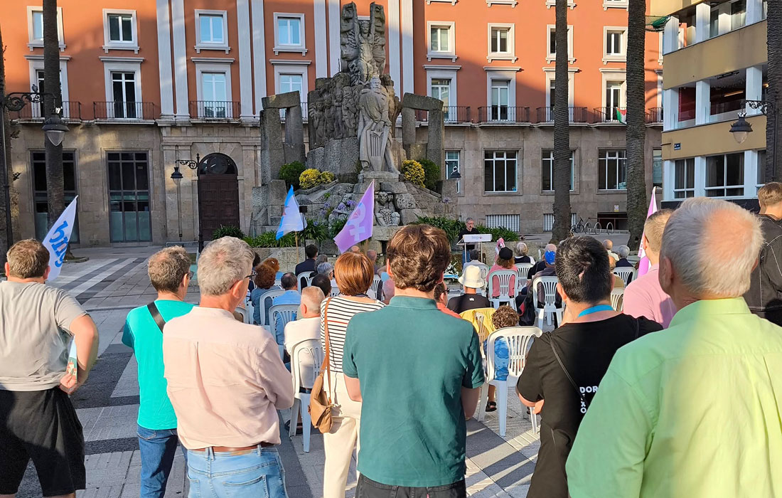 homenaxe-curros-enriquez-coruna