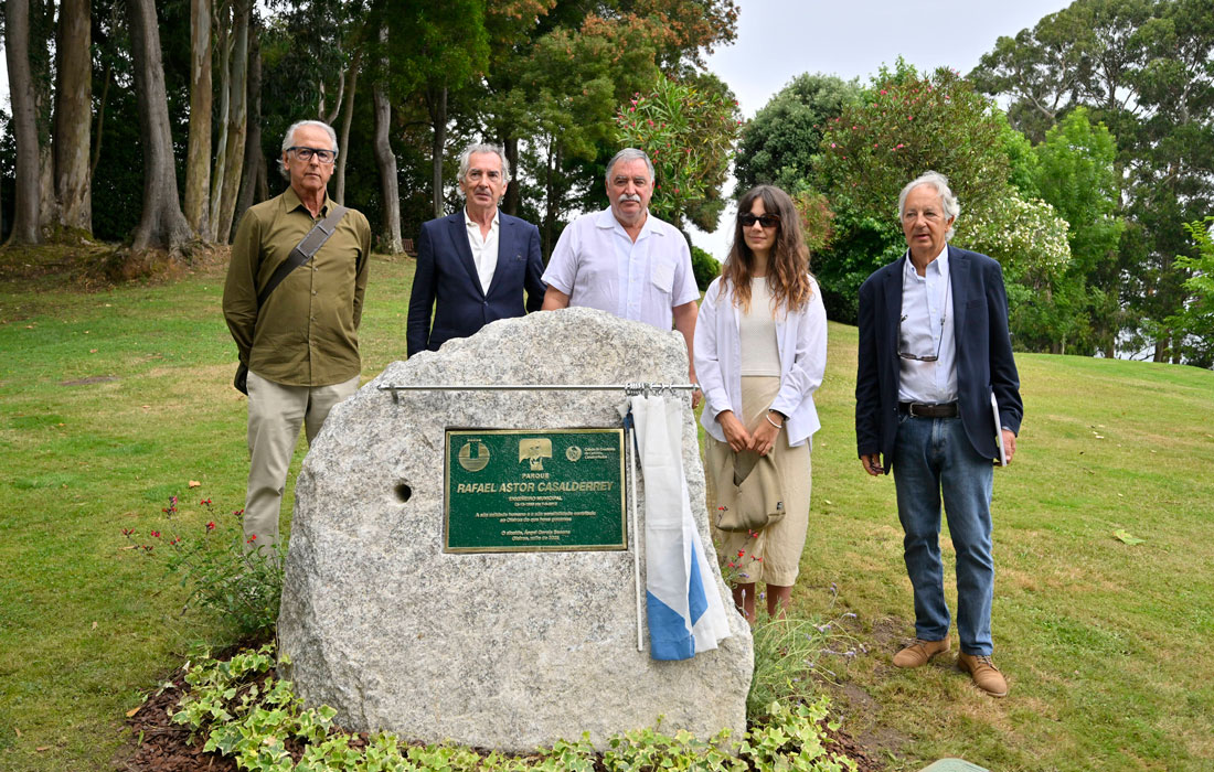 parque-de-Nirvana-placa-Rafael-Astor-Casalderrey-Oleiros