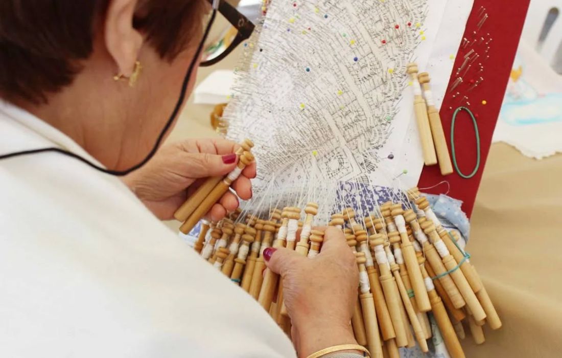 ARTEIXO talleres lecer
