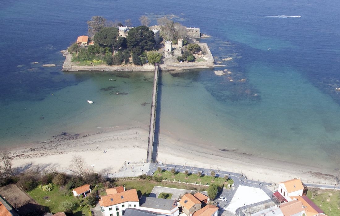 OLEIROS castillo santa cristina