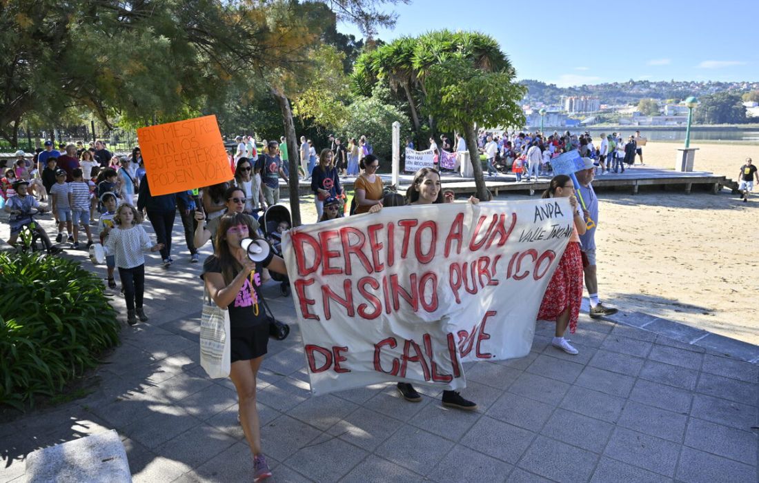 OLEIROS manifa ceip valle inclan
