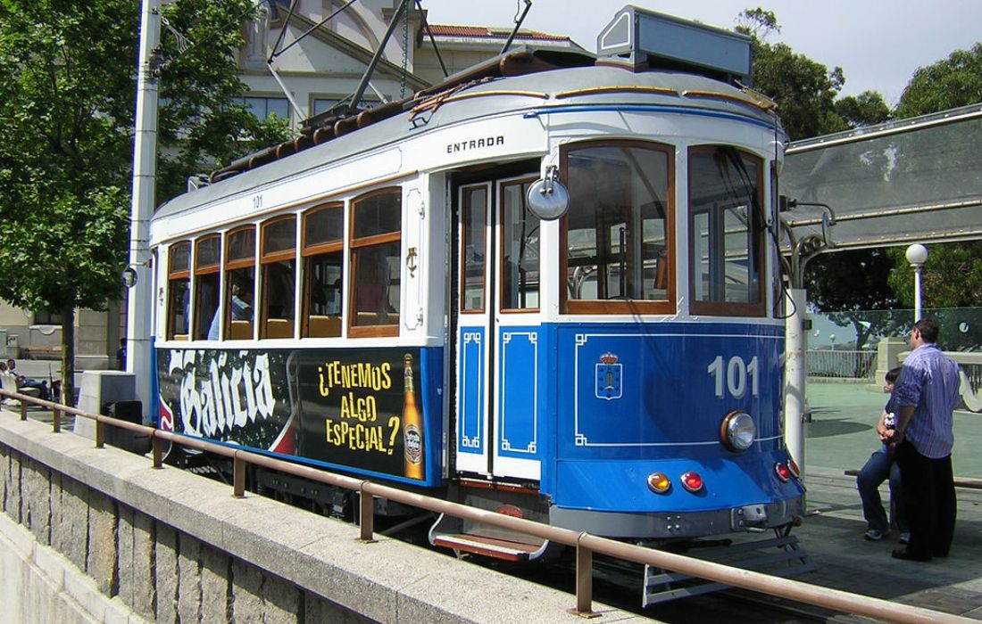 A CORUÑA tranvia