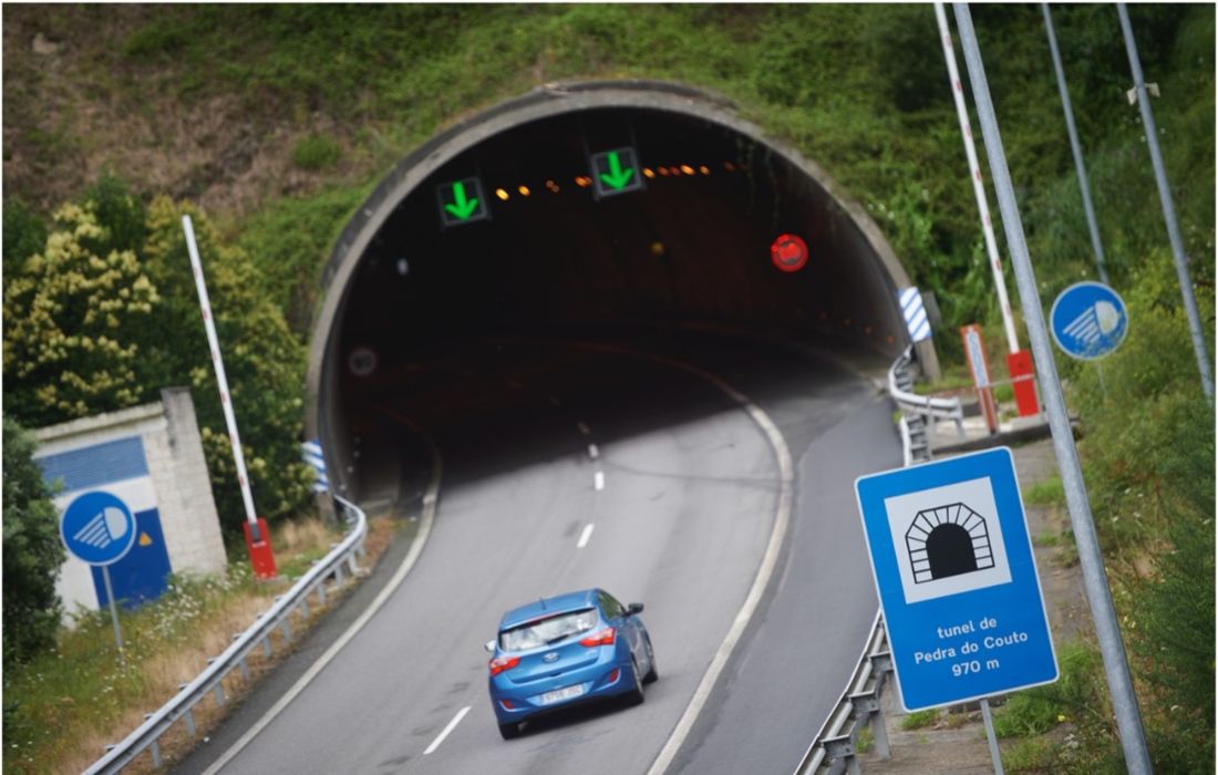 A CORUÑA tunel pedra do couto