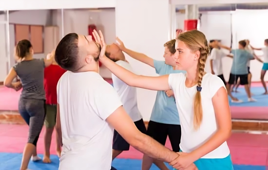 ARTEIXO defensa personal