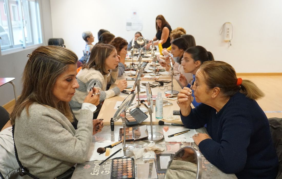 VILASANTAR maquillaje