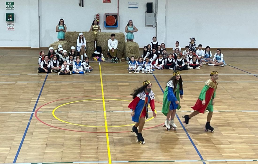 ABEGONDO belén sobre patines