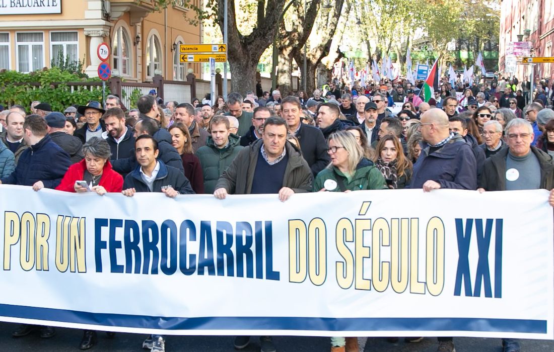 dep-coruña-manifestacion-ferrocarril-ferrol