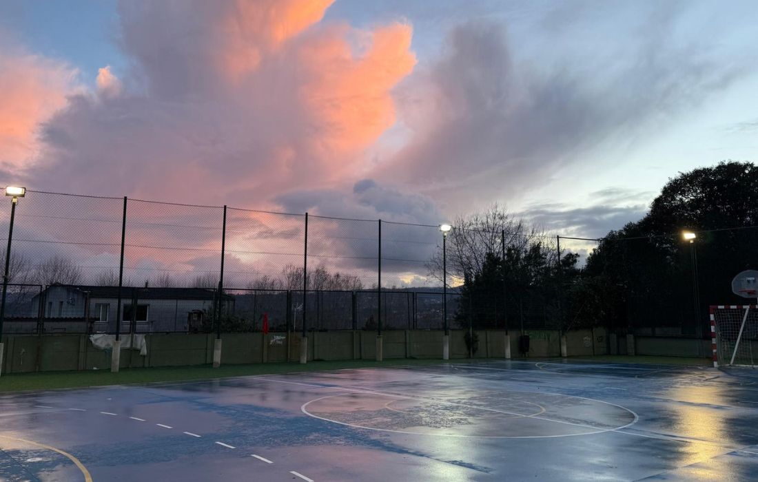 CAMBRE pista CEIP Wenceslao Fernández Flórez