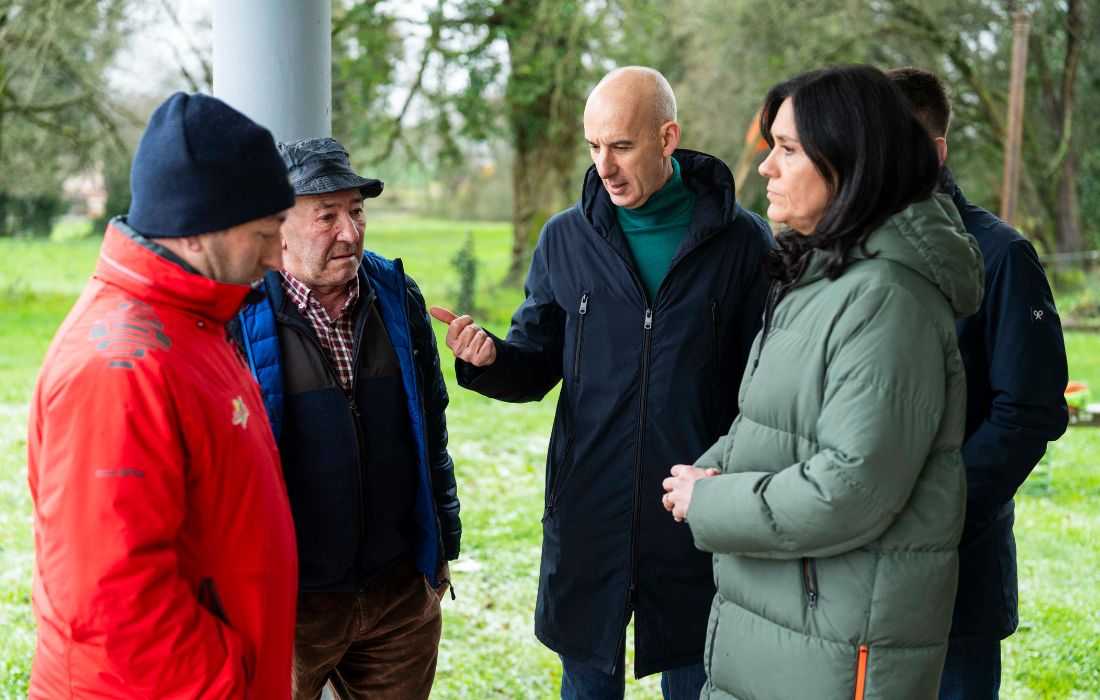 CURTIS reunion ataque lobo