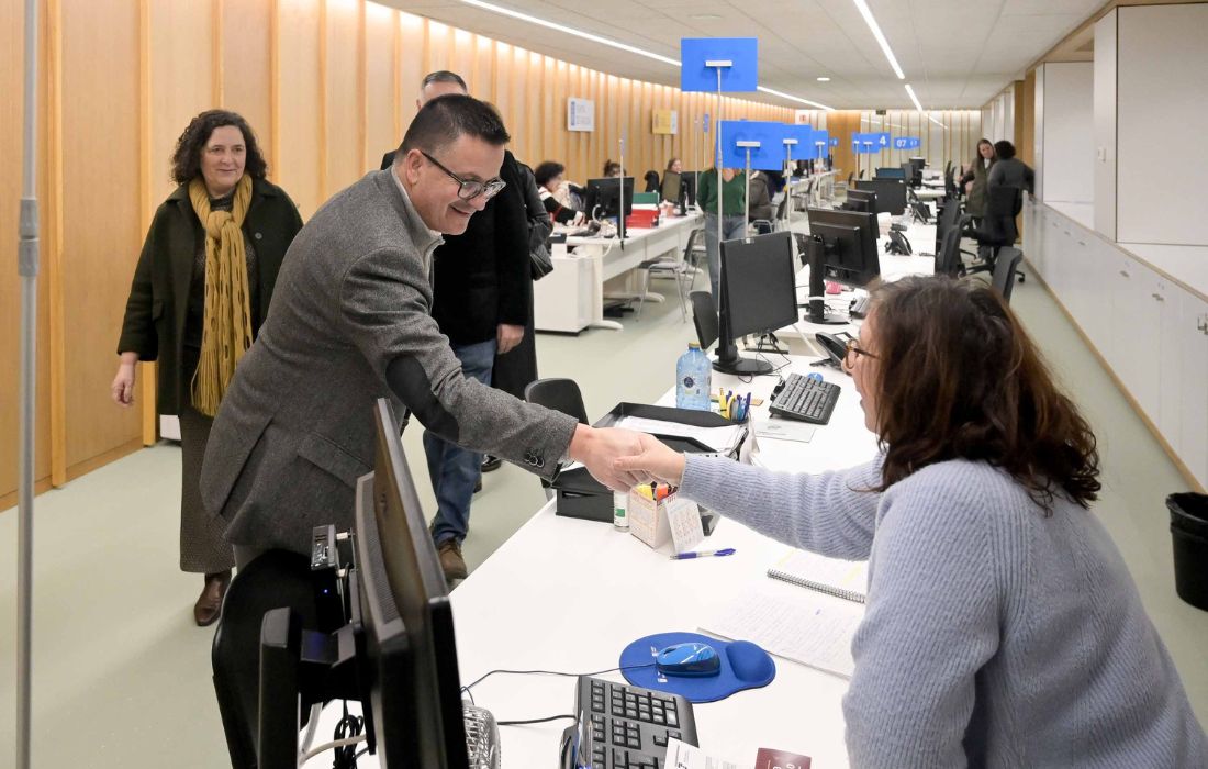 A CORUÑA oficina monelos