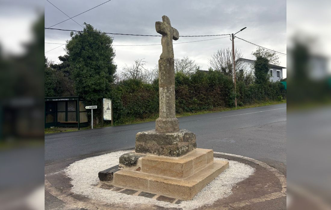 BERGONDO cruceiro obra de paño