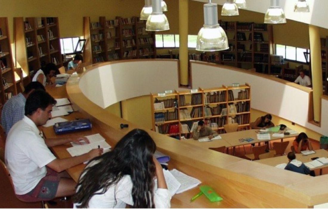 SADA Biblioteca Municipal Suárez Picallo