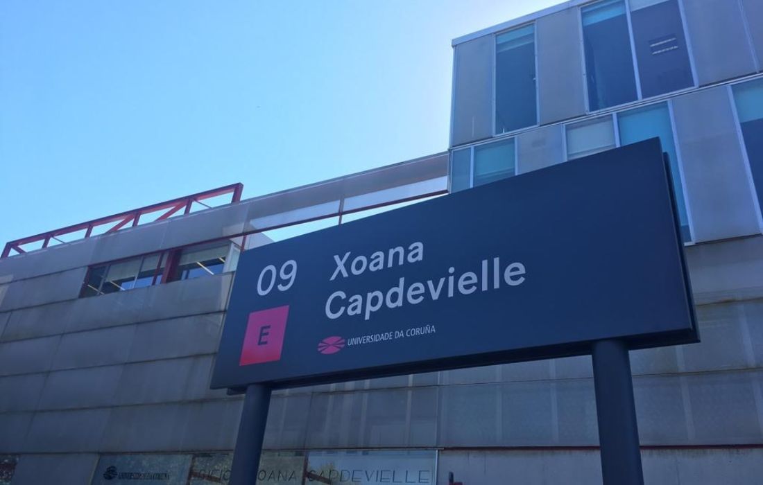 A CORUÑA xoana capdevielle biblioteca