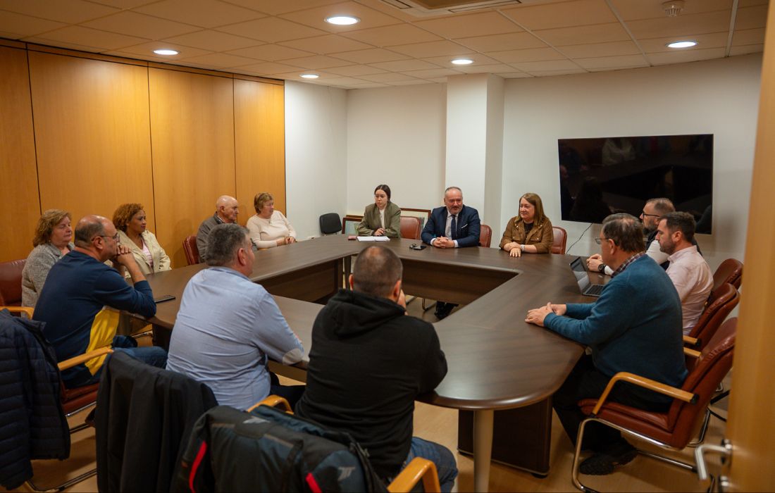 CULLEREDO reunion vecinos tren