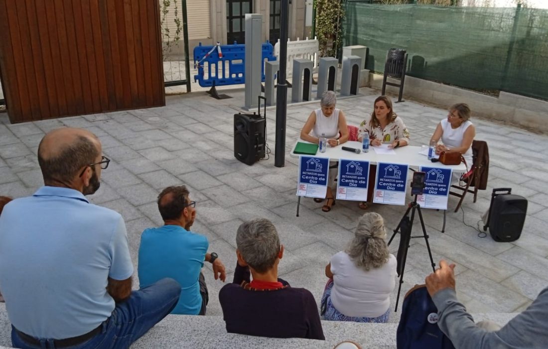 BETANZOS acto centro de día