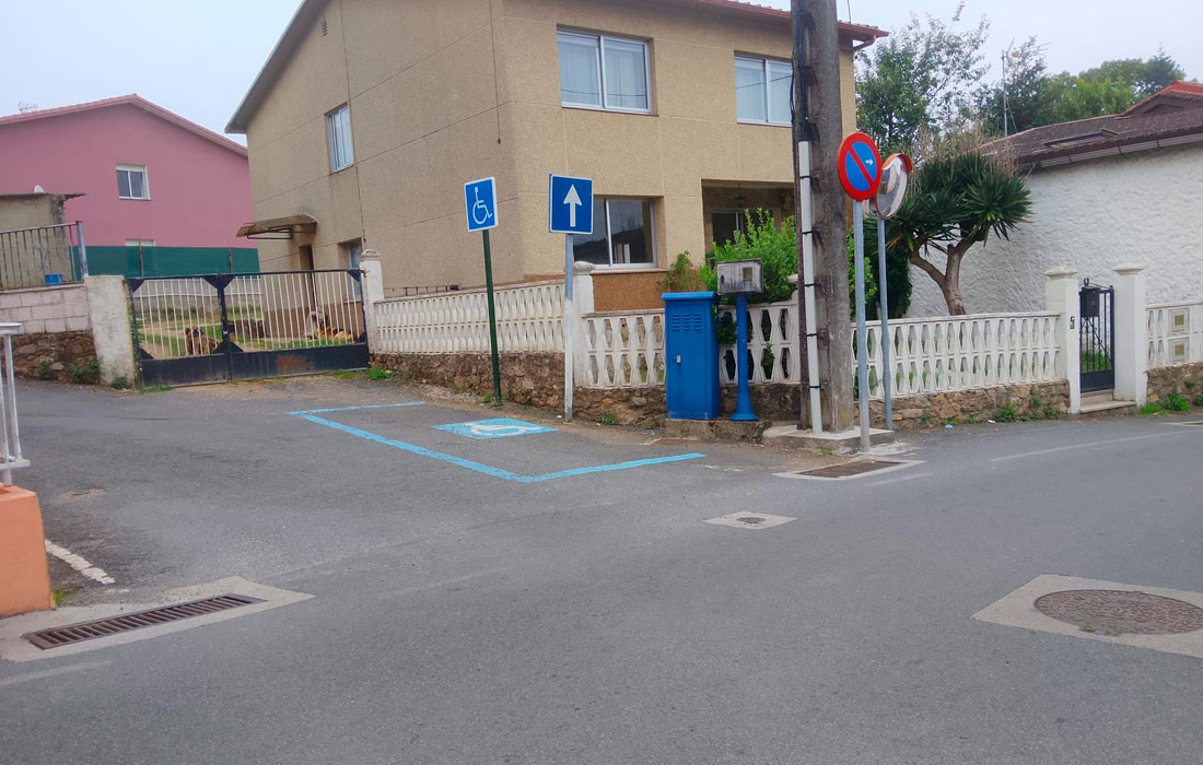 Culleredo-praza-mobilidade-reduicida-accesibilidade