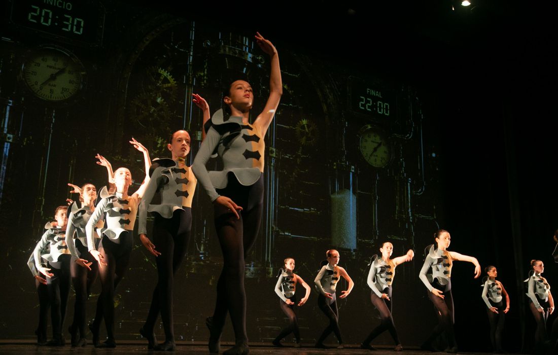 DIPU CORU danza