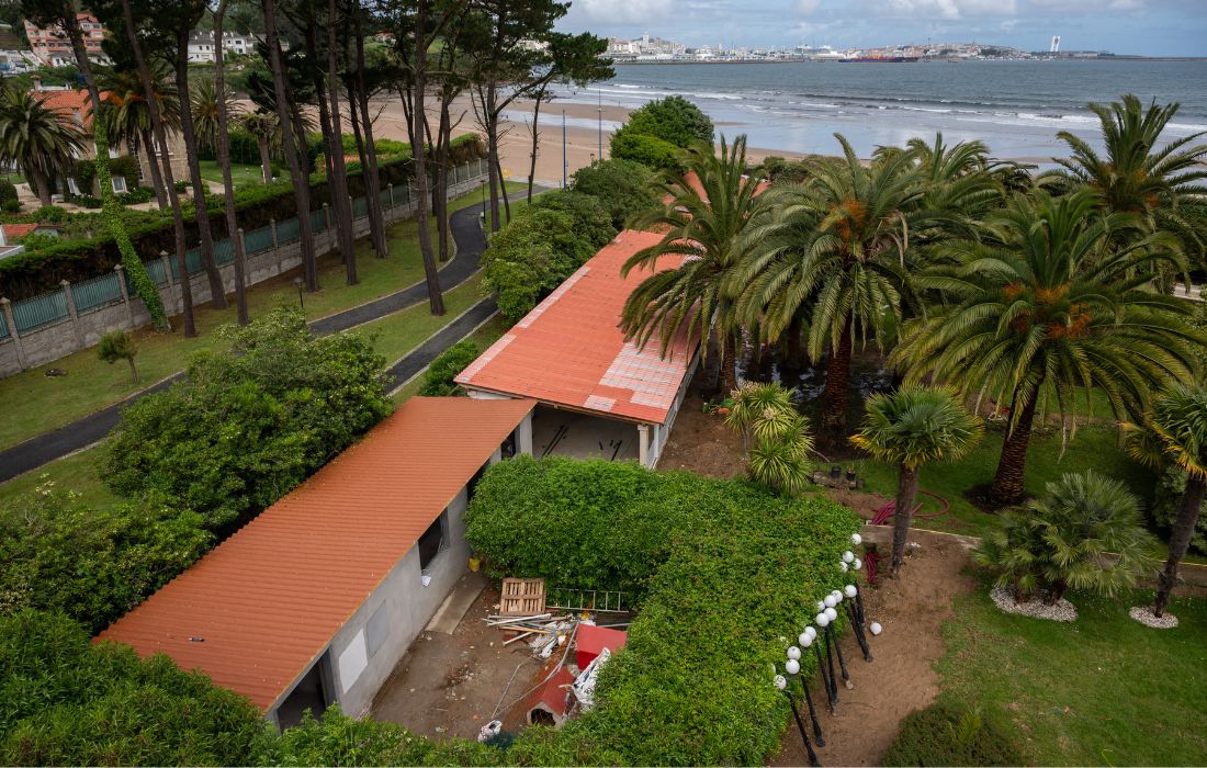 OLEIROS obra bastiagueiro demolicion