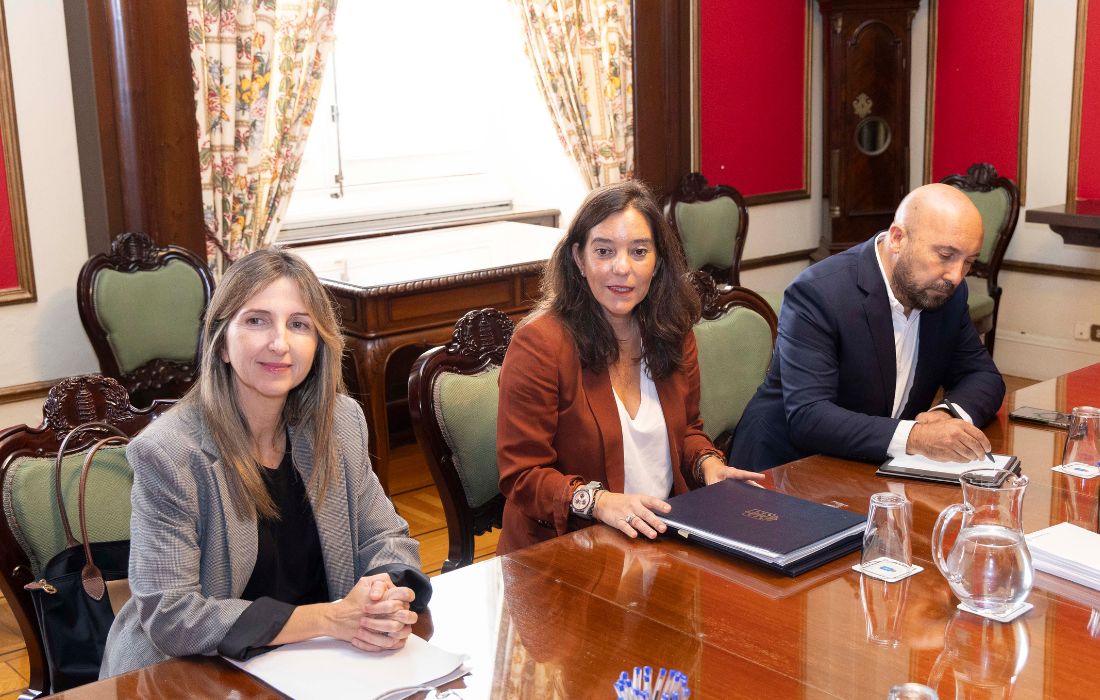 A CORUÑA reunión orzamentos 2027
