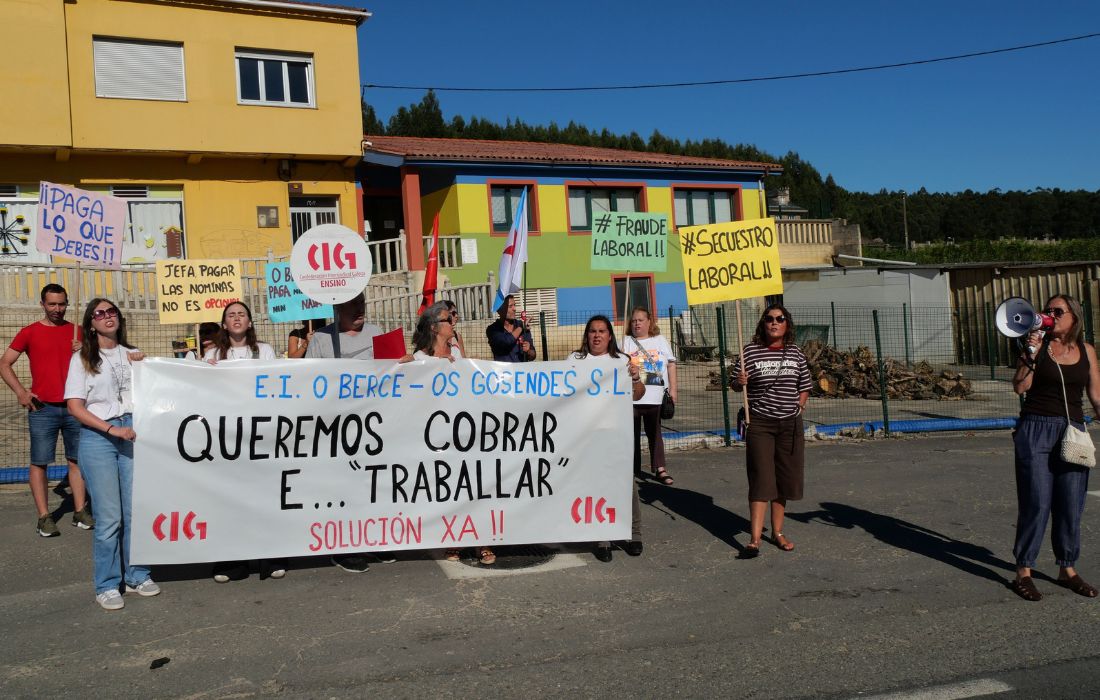 ARTEIXO folga o berce