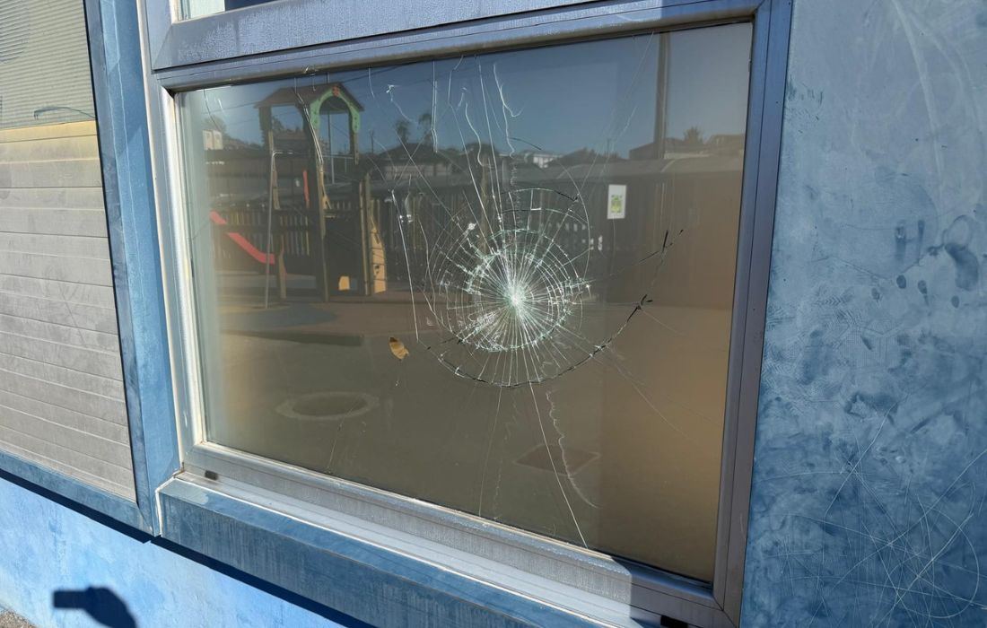 CURTIS vandalismo