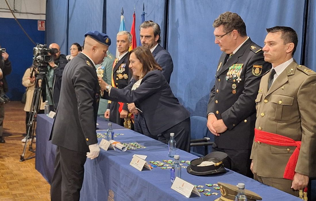 A CORUÑA homenaxe policia lonzas