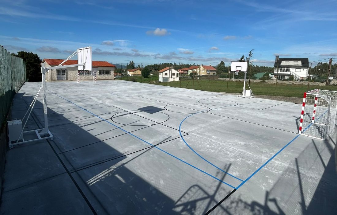 CARRAL pista polideportiva de Canedo