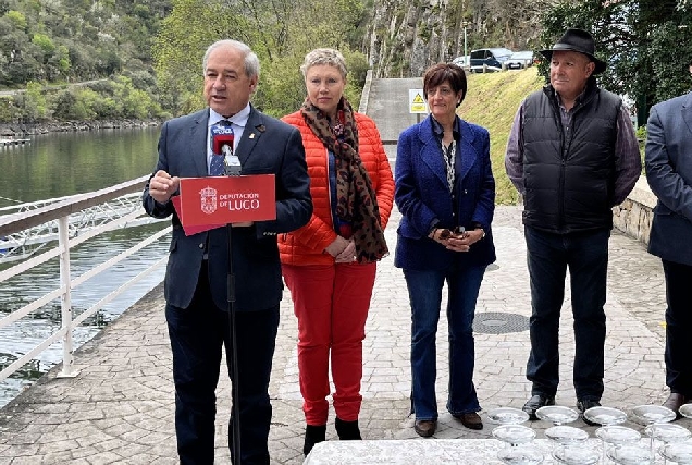 Deputación de Lugo paseos catamarán