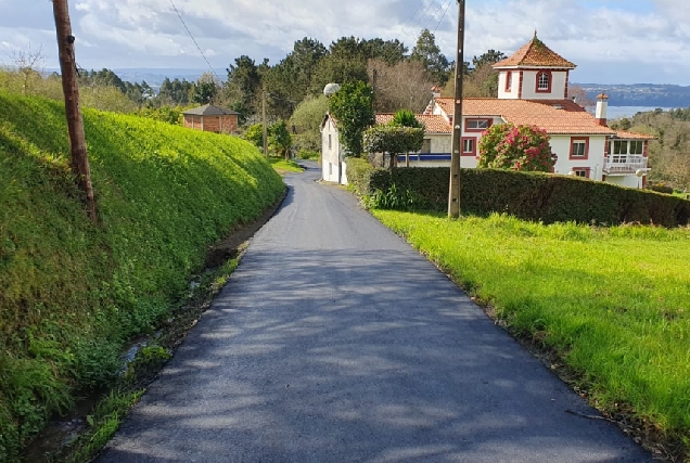 Imaxe dunha das estradas rehabilitadas en Perbes (Miño)