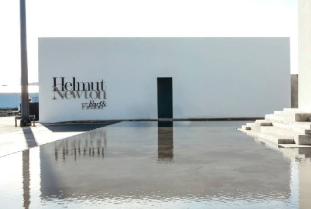 Imaxe da exposición de Helmut Newton na Coruña